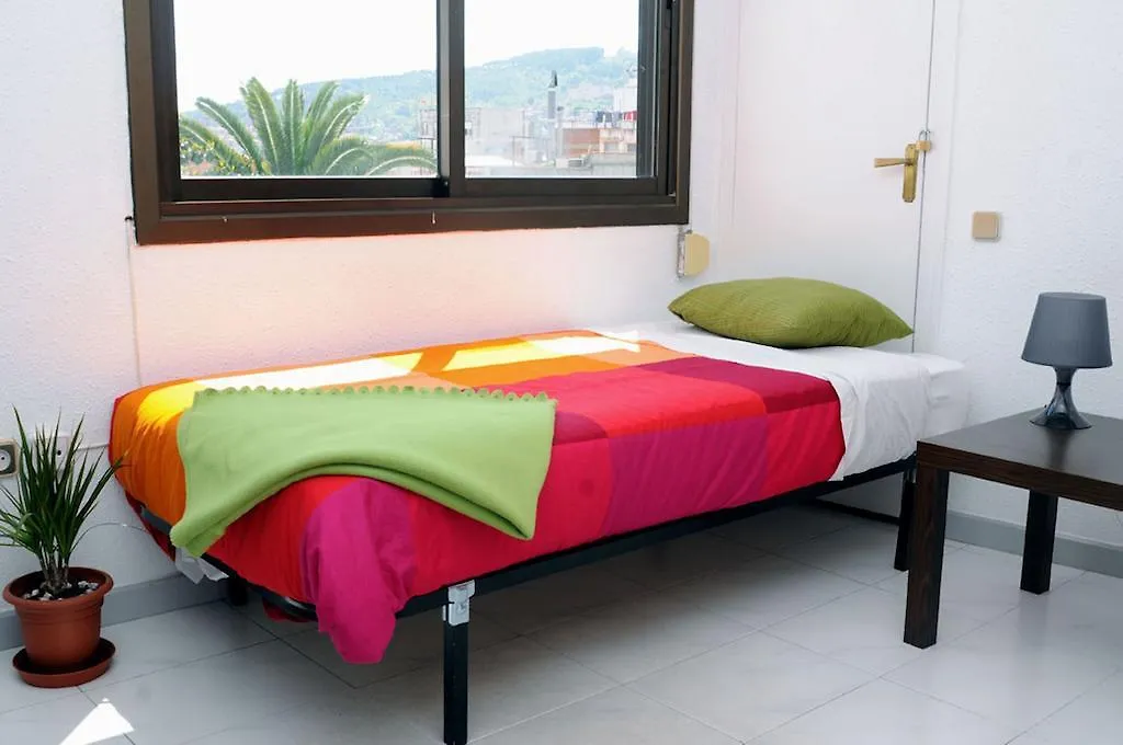 Guest house Barcelona Nice & Cozy Residencia De Estudiantes Hotel